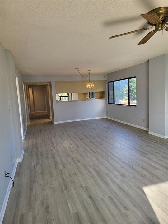 For Rent: $3,000 (2 beds, 2 baths, 1355 Square Feet)