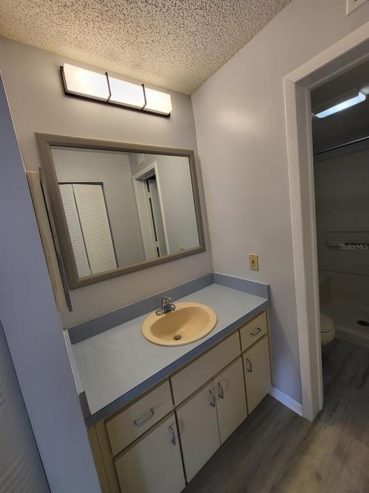 For Rent: $3,000 (2 beds, 2 baths, 1355 Square Feet)