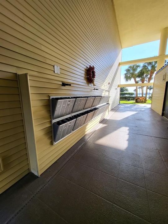 For Rent: $3,000 (2 beds, 2 baths, 1355 Square Feet)