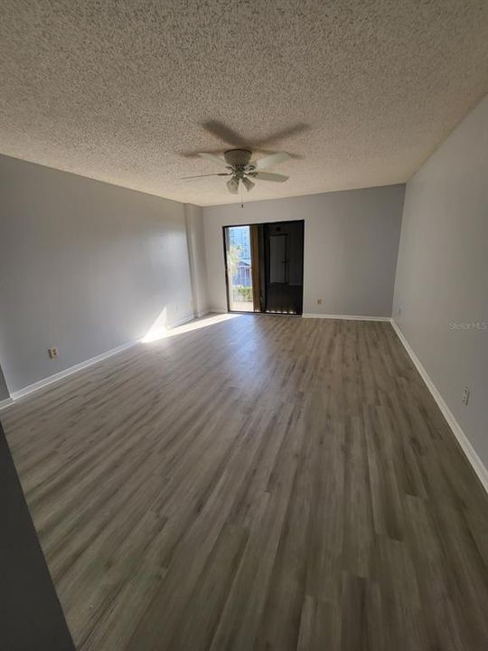 For Rent: $3,000 (2 beds, 2 baths, 1355 Square Feet)