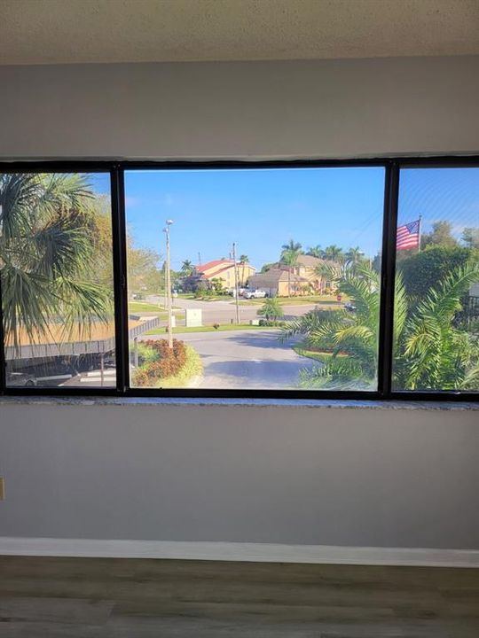 For Rent: $3,000 (2 beds, 2 baths, 1355 Square Feet)