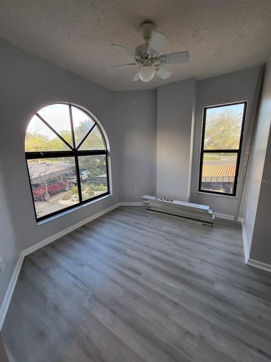 For Rent: $3,000 (2 beds, 2 baths, 1355 Square Feet)