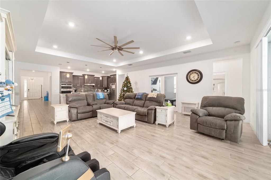 For Sale: $459,000 (4 beds, 3 baths, 3034 Square Feet)