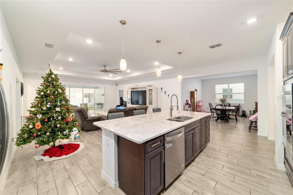 For Sale: $459,000 (4 beds, 3 baths, 3034 Square Feet)