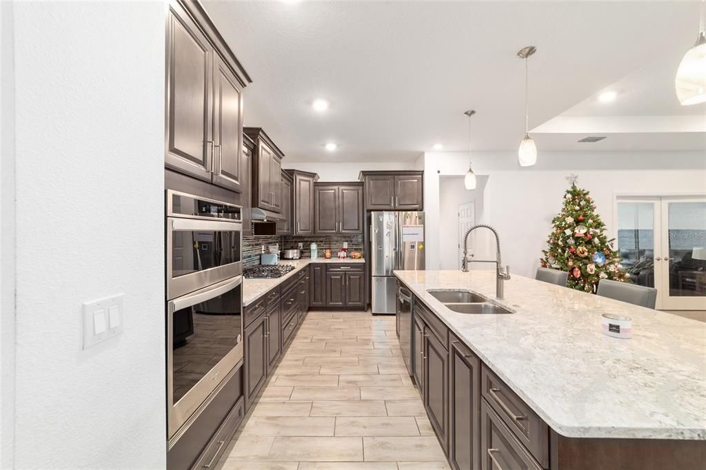 For Sale: $459,000 (4 beds, 3 baths, 3034 Square Feet)