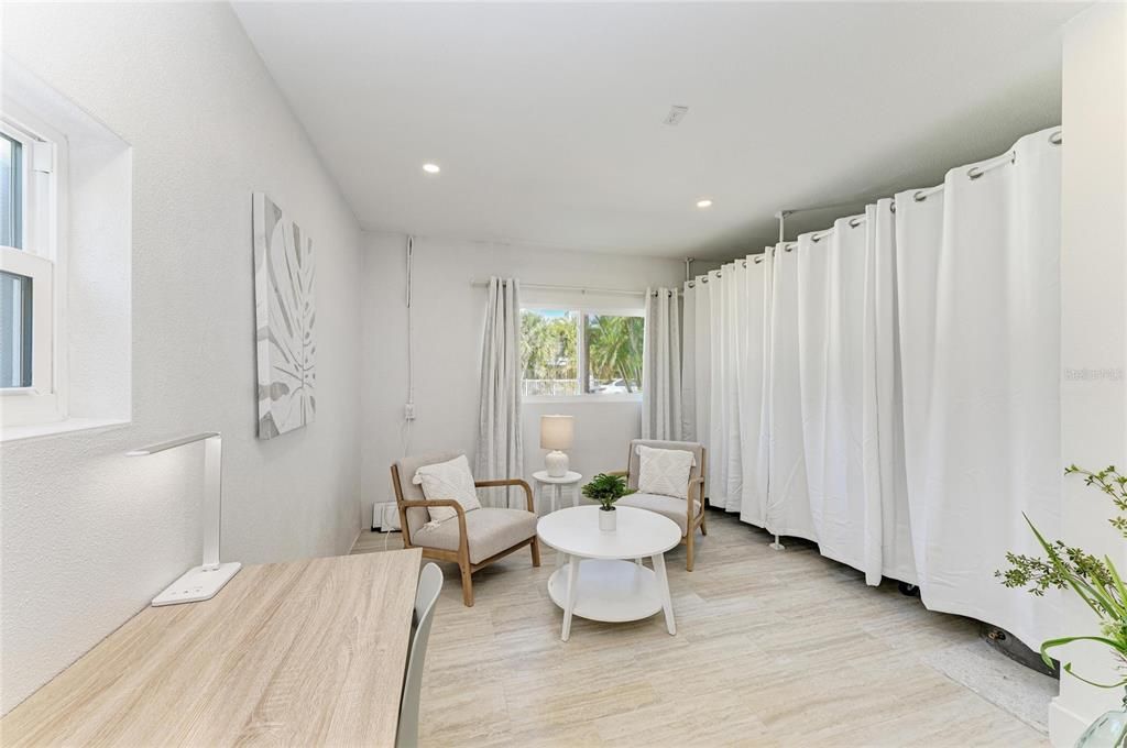 En Venta: $2,495,000 (4 camas, 3 baños, 2203 Pies cuadrados)