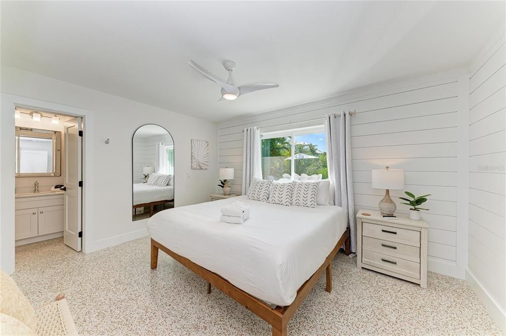 En Venta: $2,495,000 (4 camas, 3 baños, 2203 Pies cuadrados)