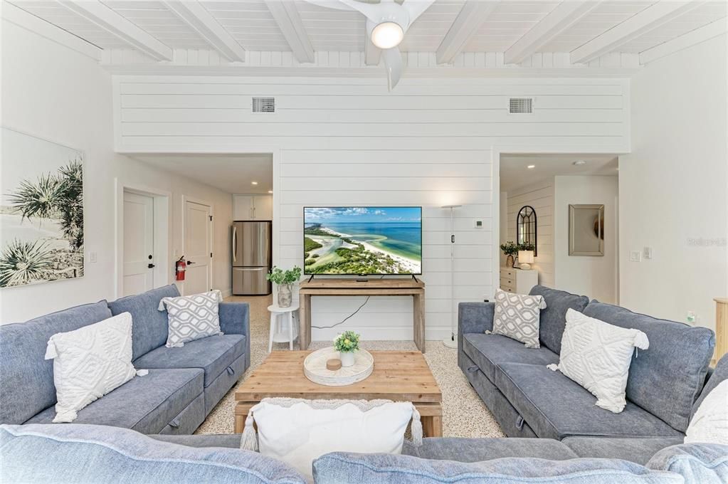 En Venta: $2,495,000 (4 camas, 3 baños, 2203 Pies cuadrados)