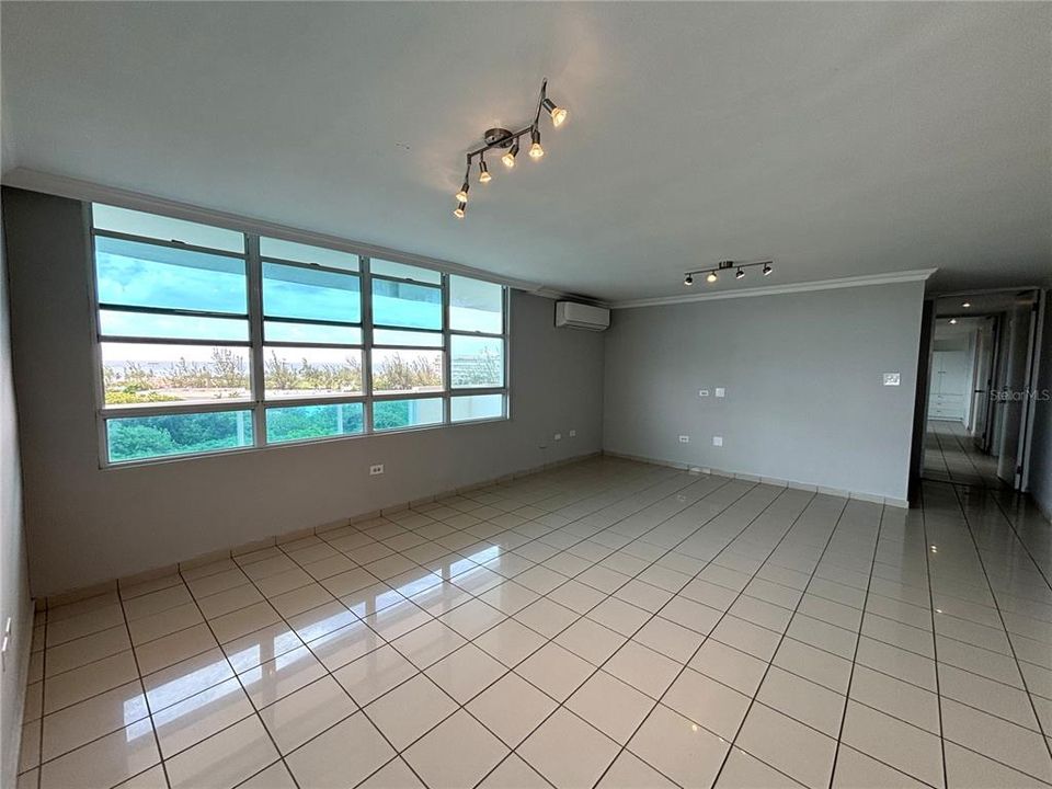 For Rent: $5,500 (3 beds, 2 baths, 1920 Square Feet)