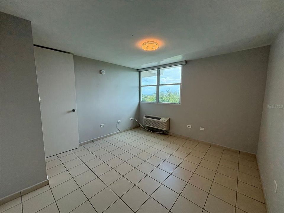 For Rent: $5,500 (3 beds, 2 baths, 1920 Square Feet)