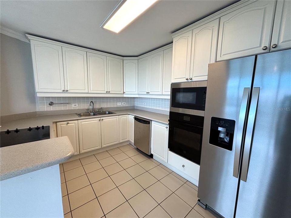 For Rent: $5,500 (3 beds, 2 baths, 1920 Square Feet)