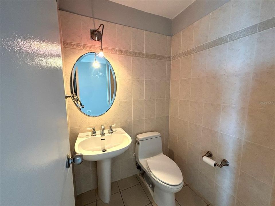 For Rent: $5,500 (3 beds, 2 baths, 1920 Square Feet)