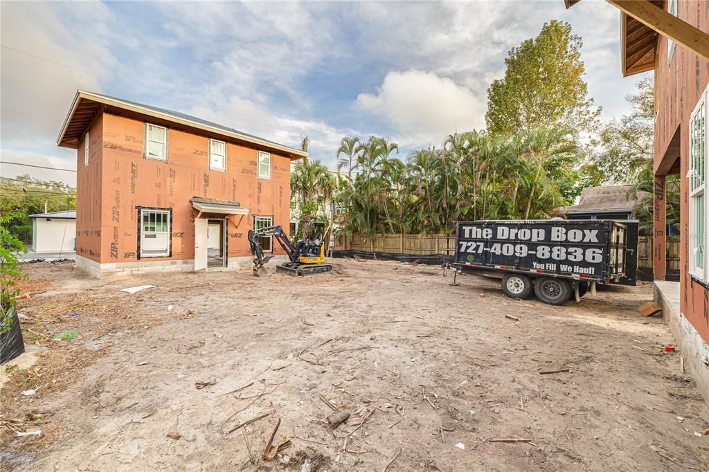 For Sale: $1,850,000 (5 beds, 4 baths, 3402 Square Feet)