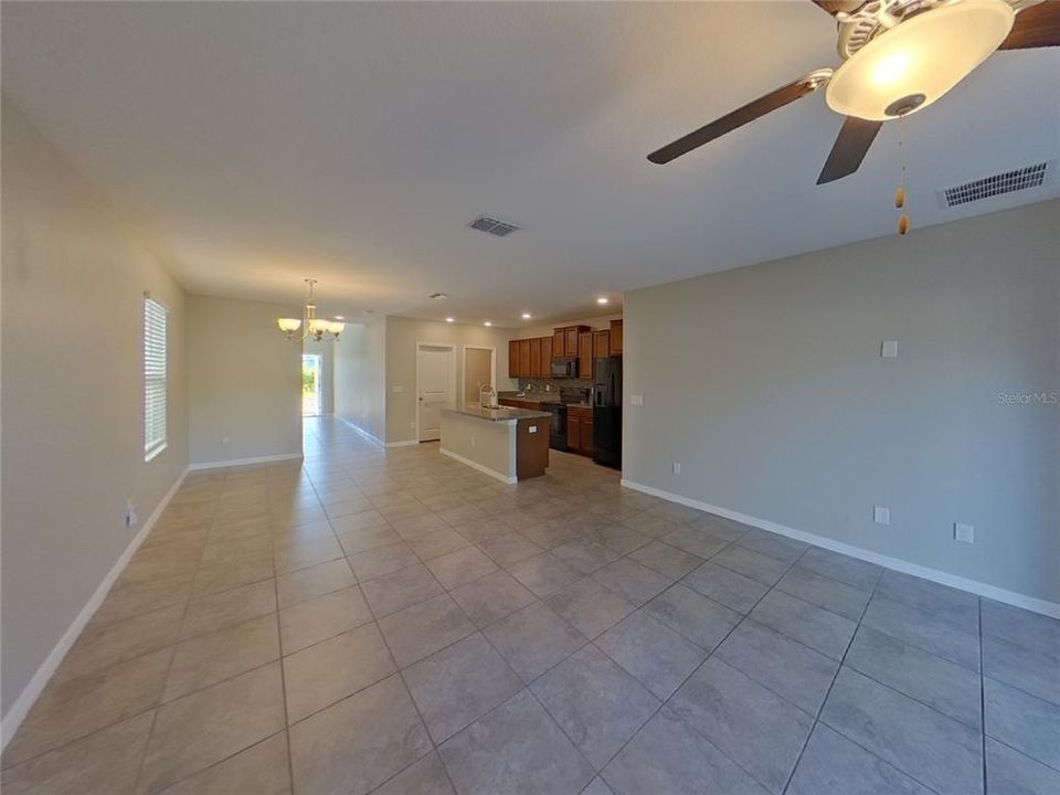 For Rent: $2,379 (5 beds, 2 baths, 2388 Square Feet)