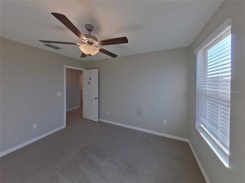 For Rent: $2,379 (5 beds, 2 baths, 2388 Square Feet)