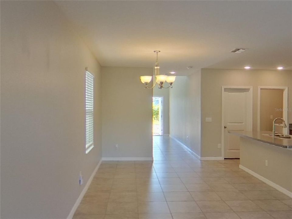 For Rent: $2,379 (5 beds, 2 baths, 2388 Square Feet)
