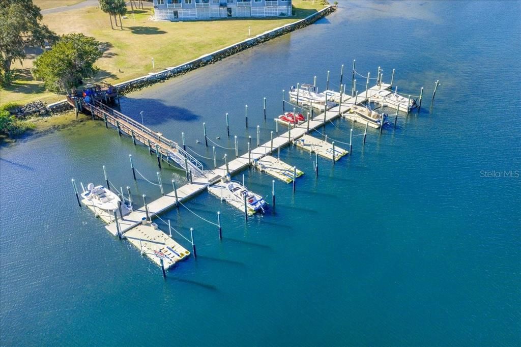 На продажу: $475,000 (3 спален, 2 ванн, 1700 Квадратных фут)