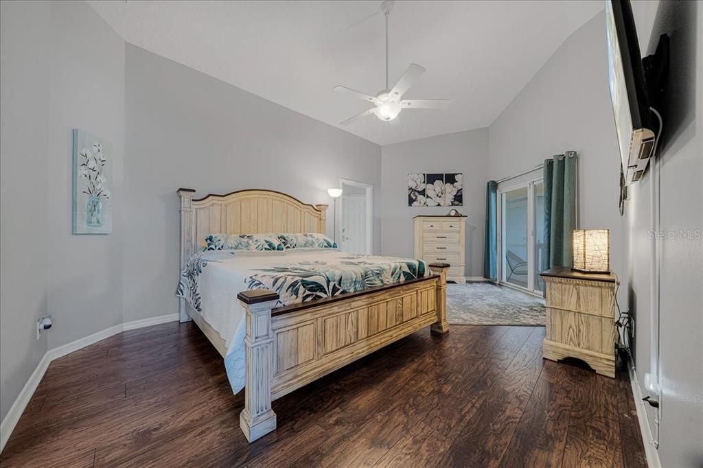 На продажу: $475,000 (3 спален, 2 ванн, 1700 Квадратных фут)