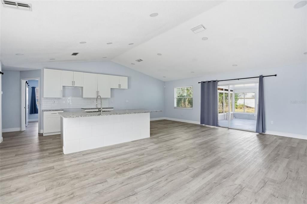 En Venta: $315,000 (3 camas, 2 baños, 1496 Pies cuadrados)