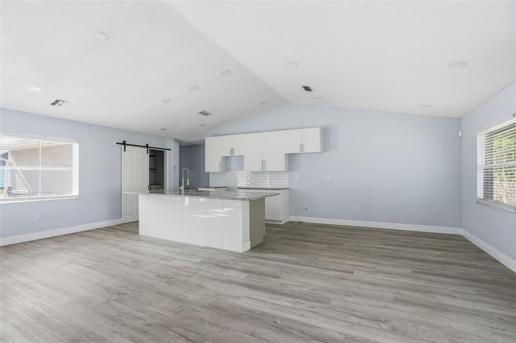 En Venta: $315,000 (3 camas, 2 baños, 1496 Pies cuadrados)