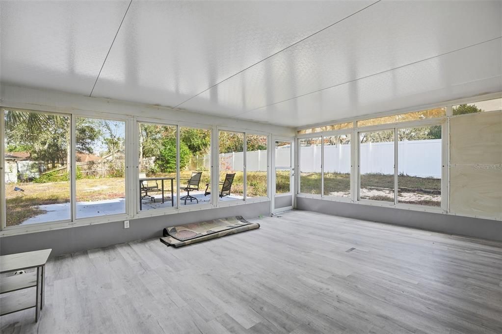 En Venta: $315,000 (3 camas, 2 baños, 1496 Pies cuadrados)