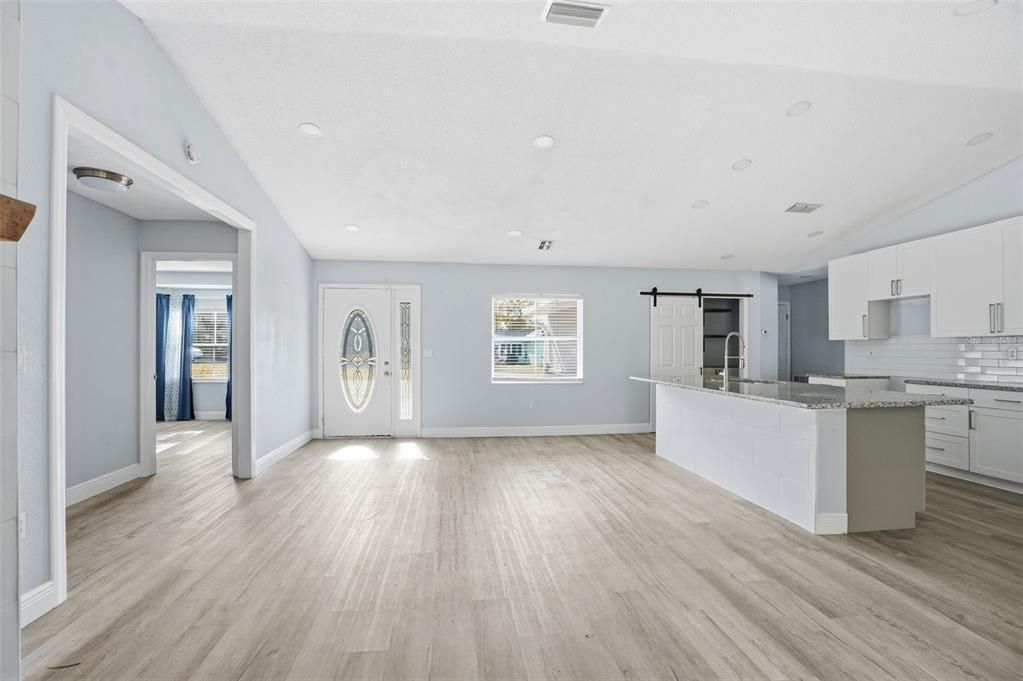 En Venta: $315,000 (3 camas, 2 baños, 1496 Pies cuadrados)