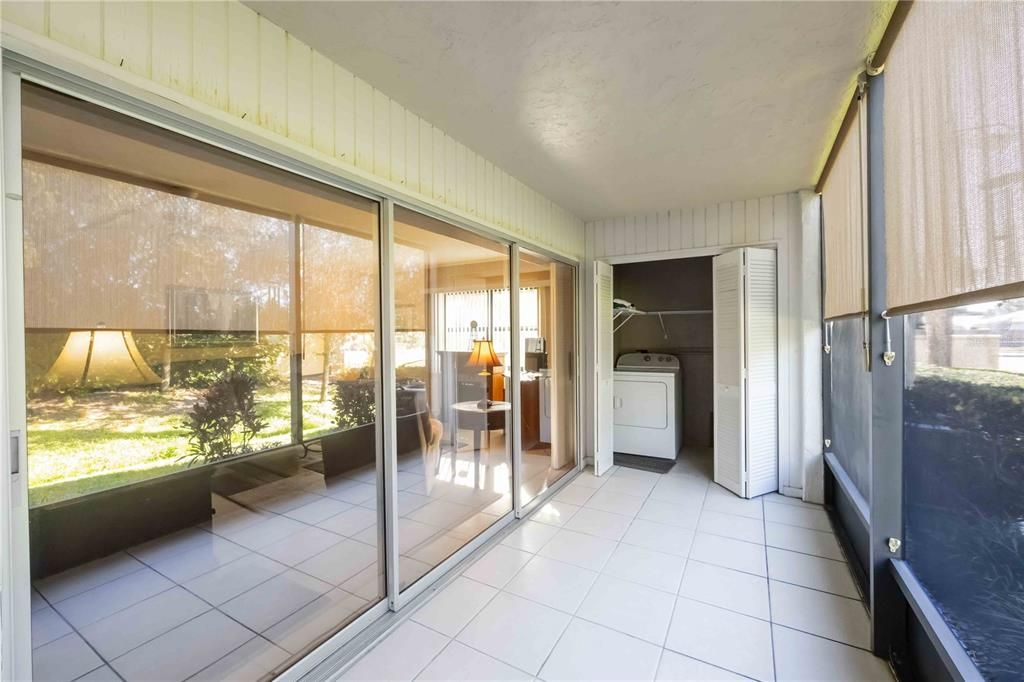 На продажу: $215,000 (2 спален, 2 ванн, 1047 Квадратных фут)