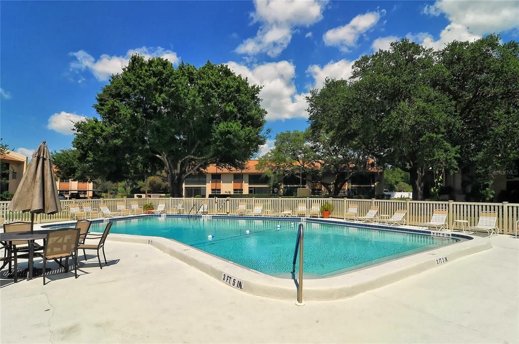 На продажу: $215,000 (2 спален, 2 ванн, 1047 Квадратных фут)