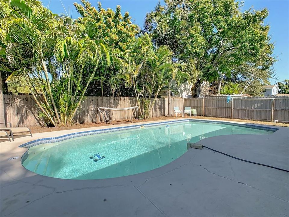 For Sale: $495,000 (3 beds, 2 baths, 1367 Square Feet)