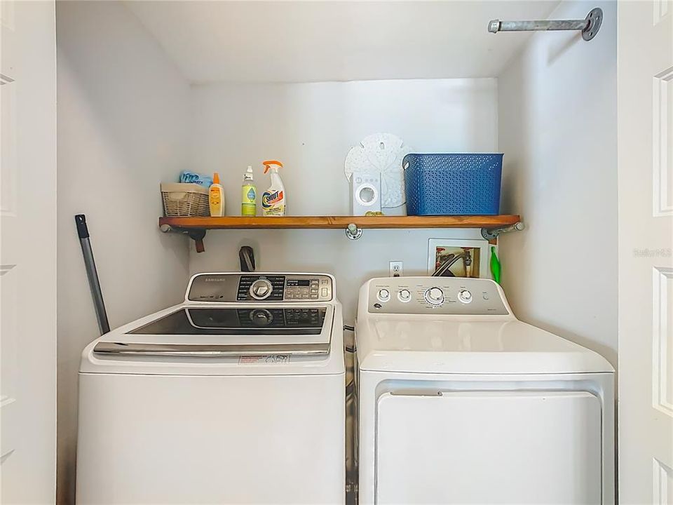 For Sale: $495,000 (3 beds, 2 baths, 1367 Square Feet)