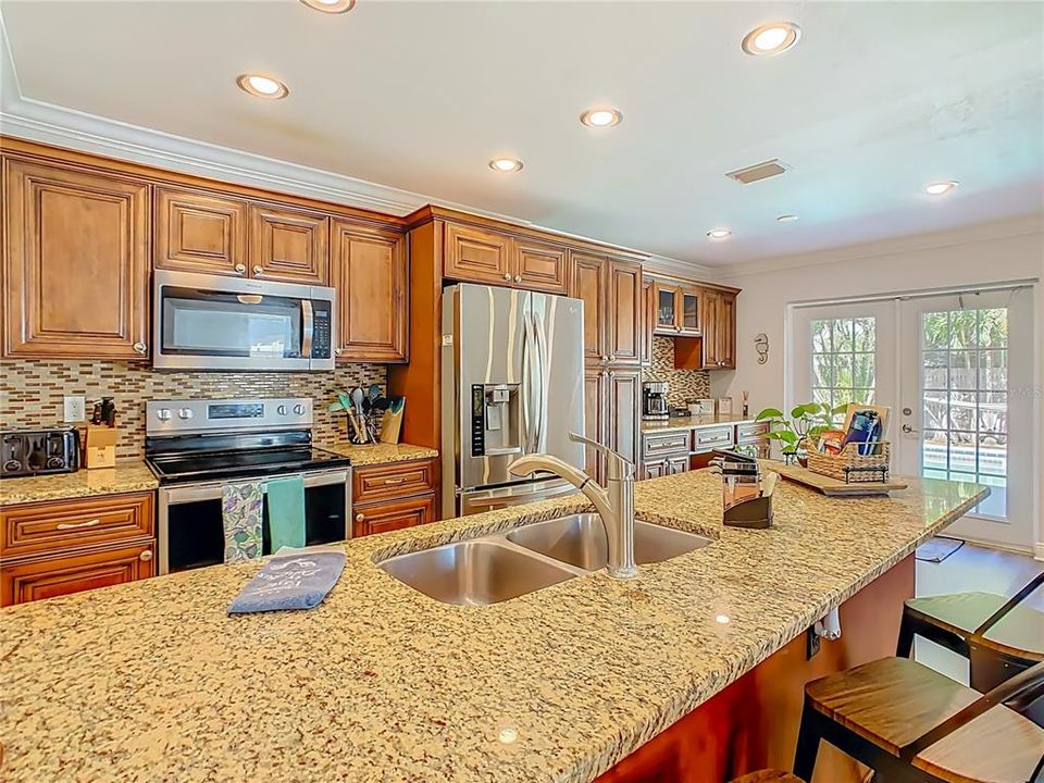 For Sale: $495,000 (3 beds, 2 baths, 1367 Square Feet)