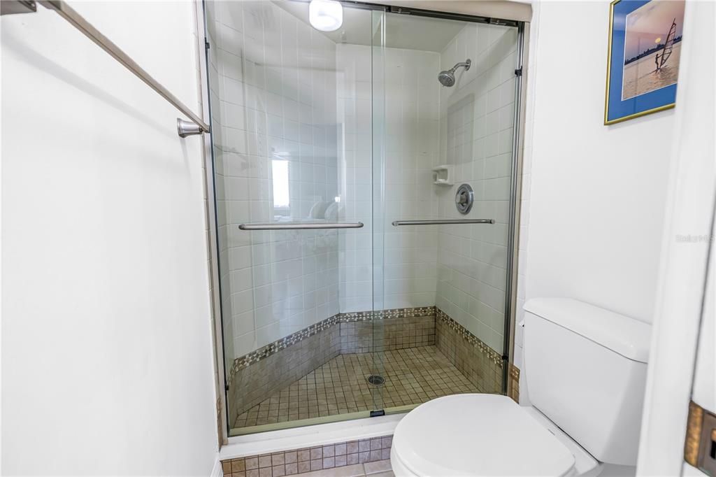 На продажу: $539,900 (2 спален, 2 ванн, 1150 Квадратных фут)