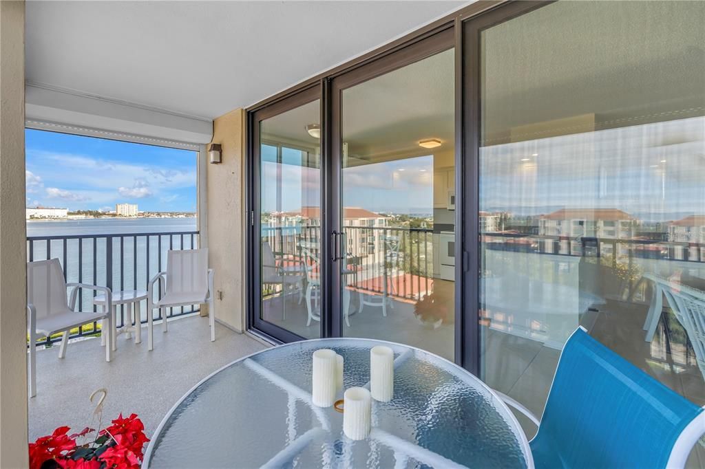 На продажу: $539,900 (2 спален, 2 ванн, 1150 Квадратных фут)