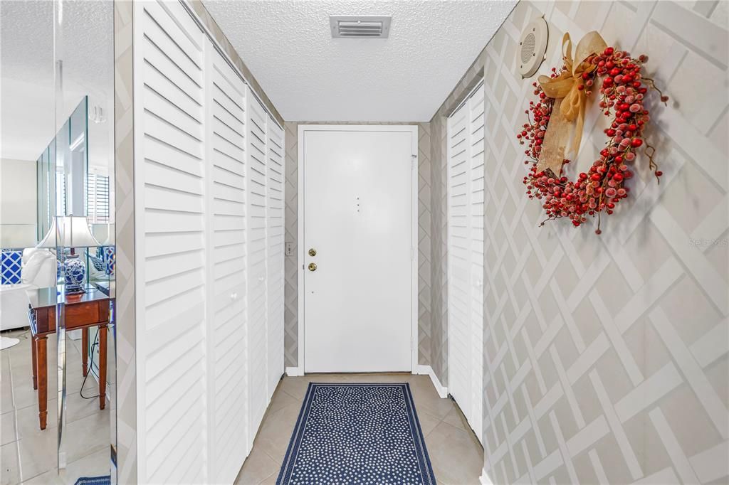 На продажу: $539,900 (2 спален, 2 ванн, 1150 Квадратных фут)