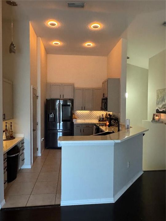 待售: $214,900 (2 贝兹, 2 浴室, 1185 平方英尺)