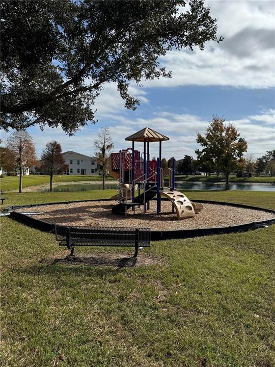 待售: $214,900 (2 贝兹, 2 浴室, 1185 平方英尺)