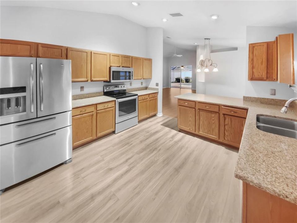 En Venta: $370,000 (3 camas, 2 baños, 1610 Pies cuadrados)