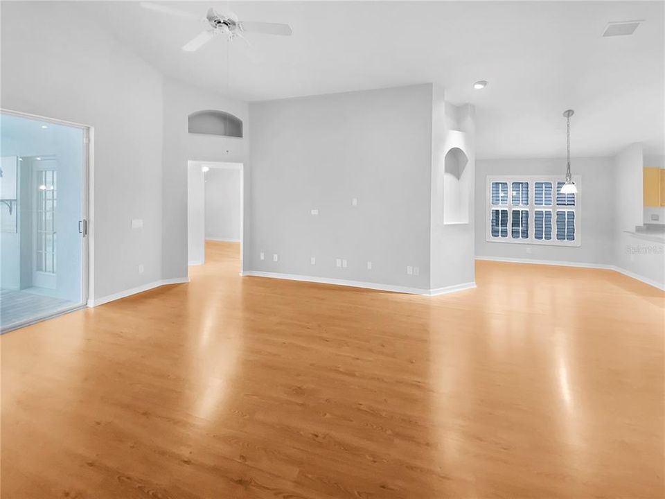 En Venta: $370,000 (3 camas, 2 baños, 1610 Pies cuadrados)