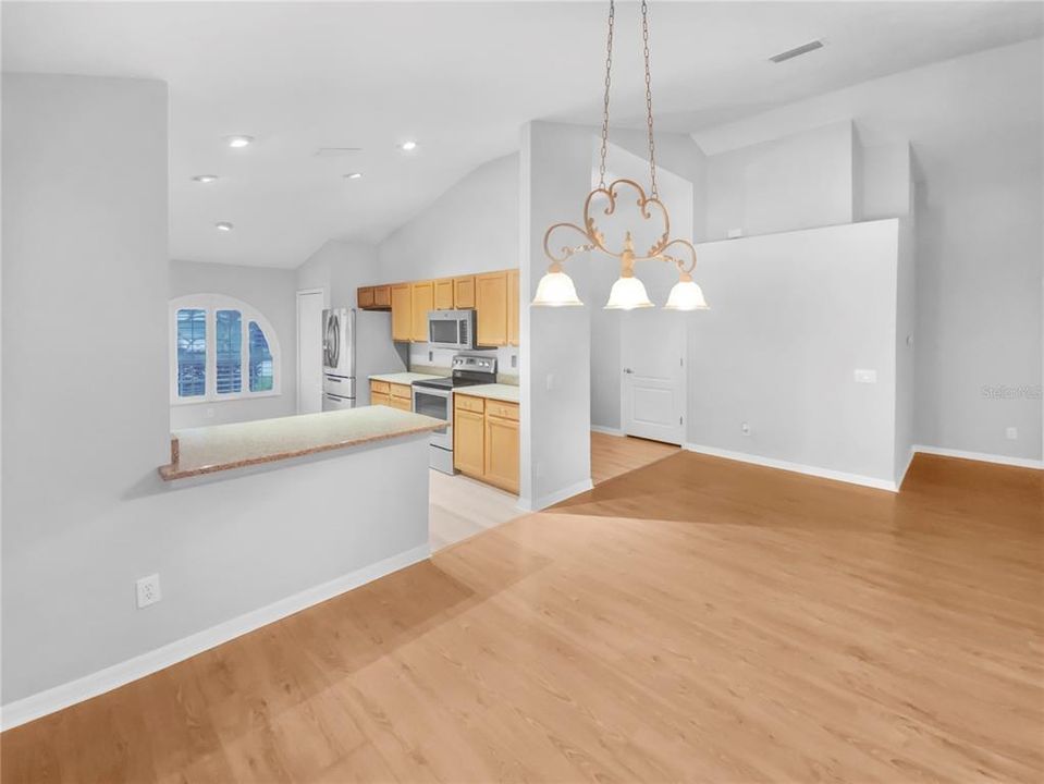 En Venta: $370,000 (3 camas, 2 baños, 1610 Pies cuadrados)