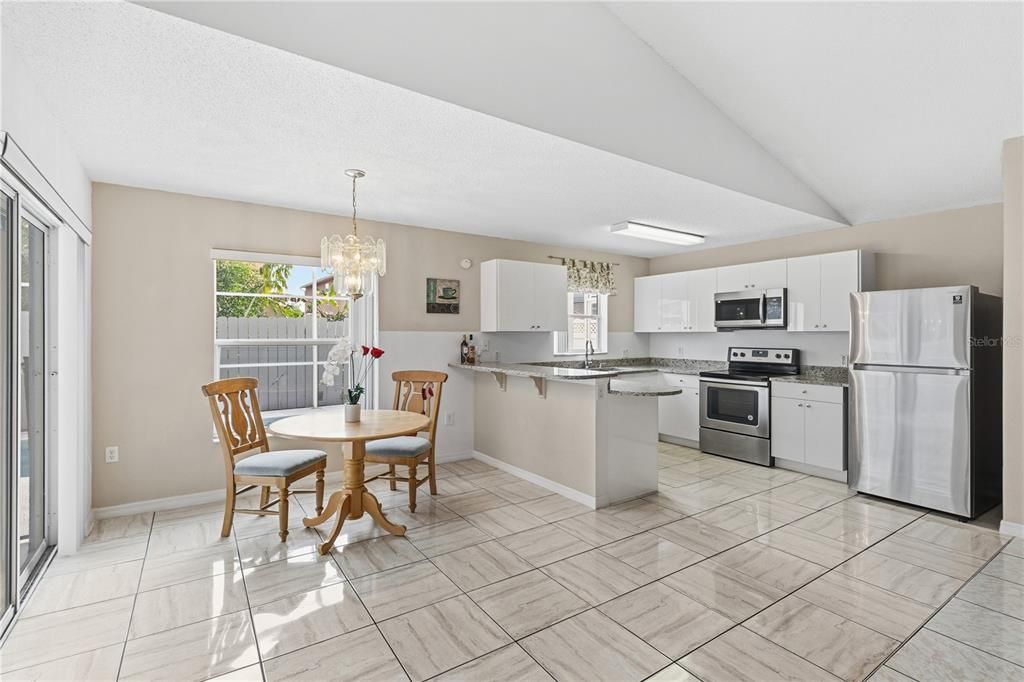 For Sale: $350,000 (3 beds, 2 baths, 1908 Square Feet)