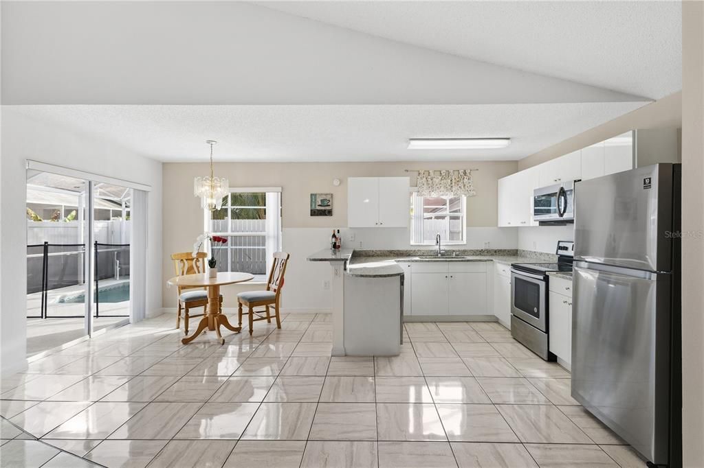 For Sale: $350,000 (3 beds, 2 baths, 1908 Square Feet)