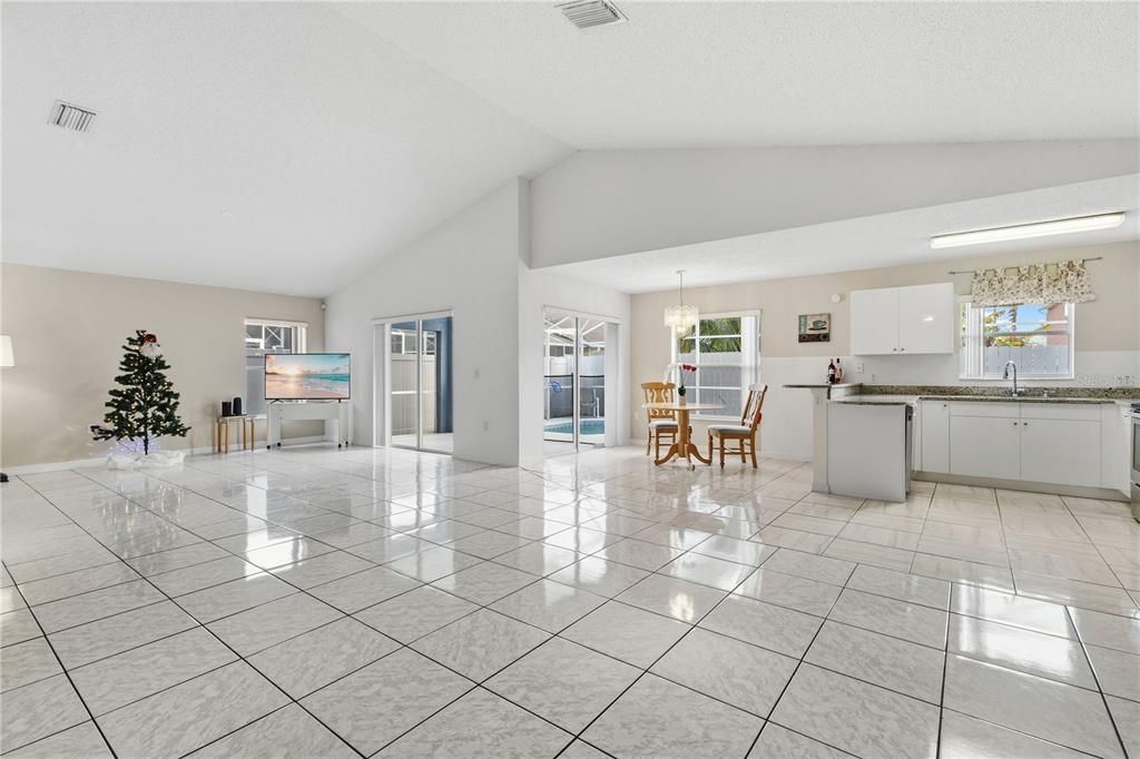 For Sale: $350,000 (3 beds, 2 baths, 1908 Square Feet)