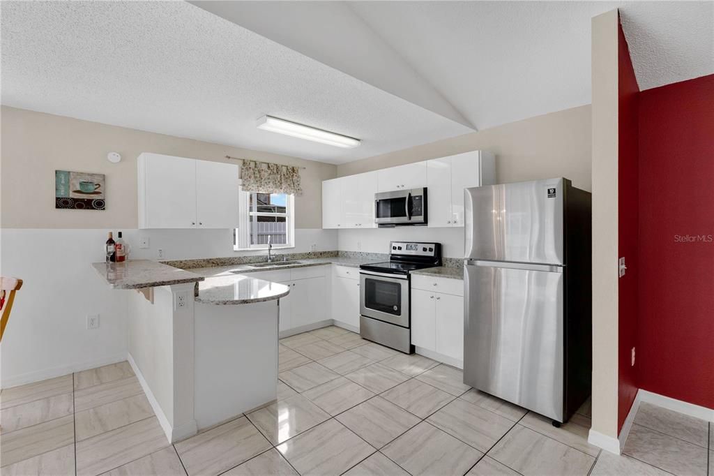 For Sale: $350,000 (3 beds, 2 baths, 1908 Square Feet)