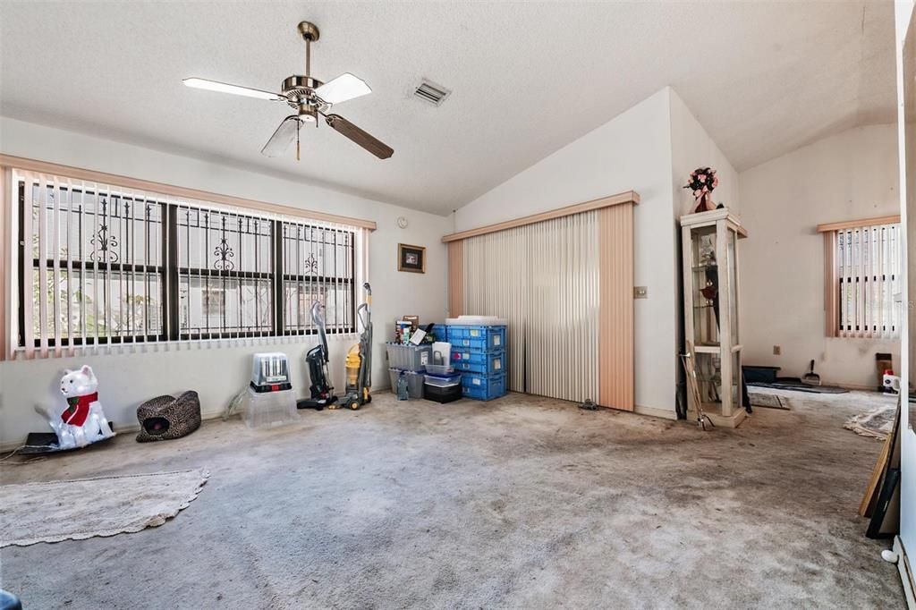 На продажу: $225,000 (3 спален, 2 ванн, 1506 Квадратных фут)