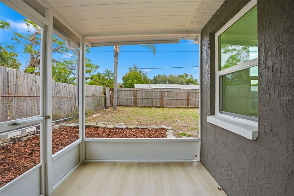 На продажу: $255,000 (3 спален, 1 ванн, 1124 Квадратных фут)