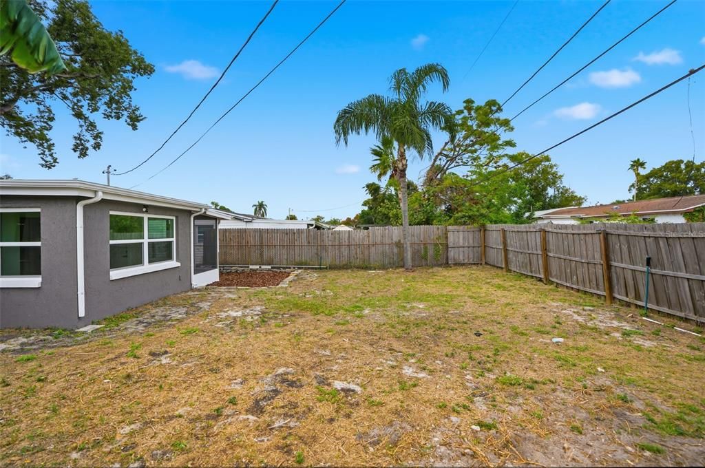 На продажу: $255,000 (3 спален, 1 ванн, 1124 Квадратных фут)