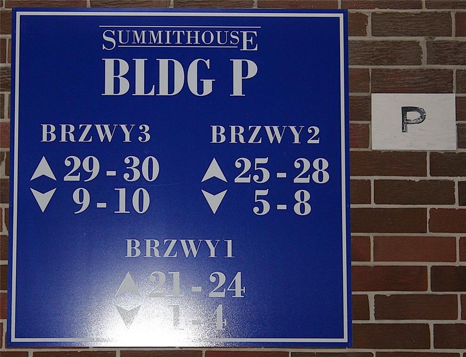 For Sale: $118,500 (1 beds, 1 baths, 642 Square Feet)