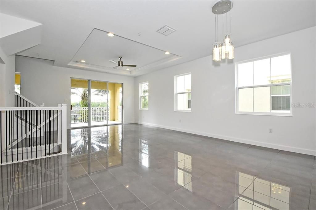 En Renta: $2,995 (3 camas, 3 baños, 2187 Pies cuadrados)