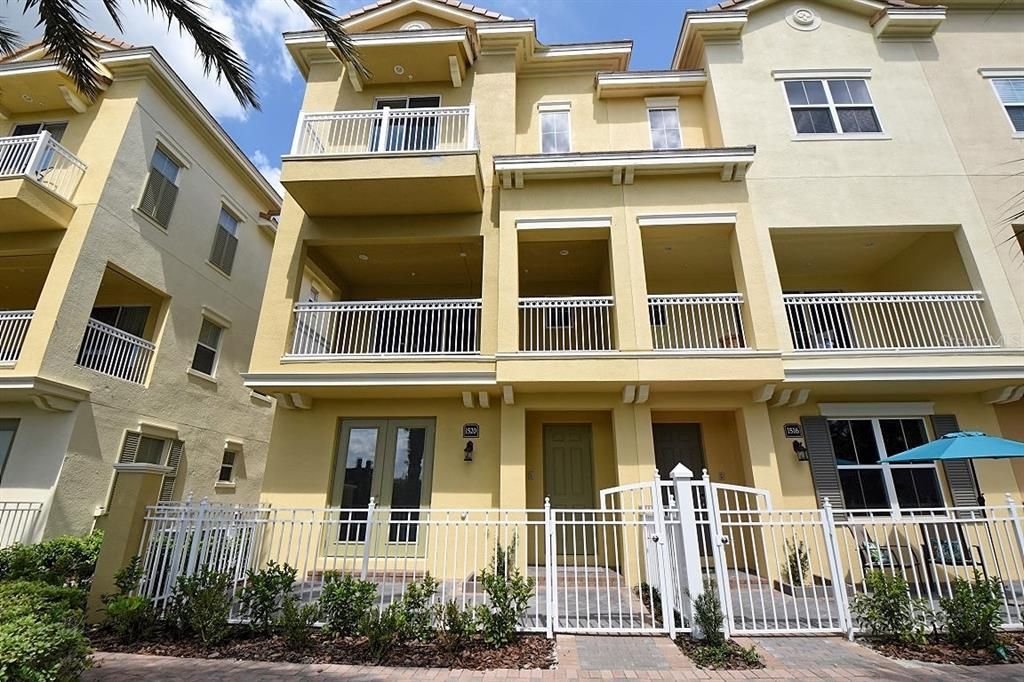 En Renta: $2,995 (3 camas, 3 baños, 2187 Pies cuadrados)