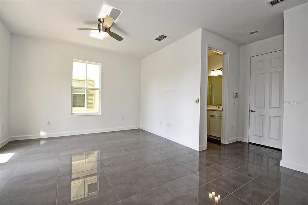 En Renta: $2,995 (3 camas, 3 baños, 2187 Pies cuadrados)